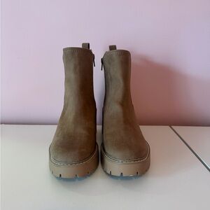 Universal Thread Women’s Brown Ankle Booties - Size 7